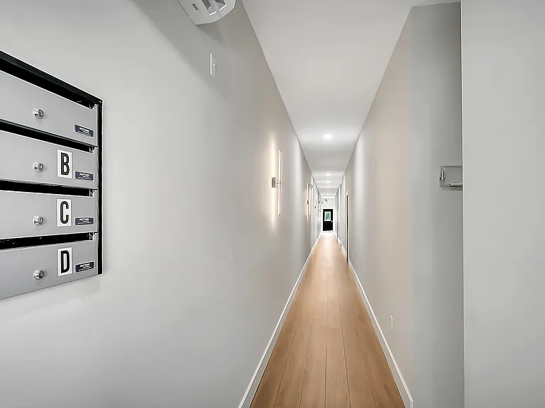 1225 Washington Blvd #B — Photo 16