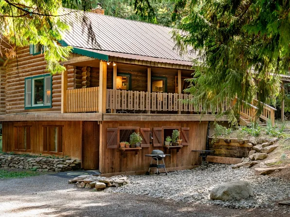 888 Hidden Valley Rd, Spirit Lake, ID 83869