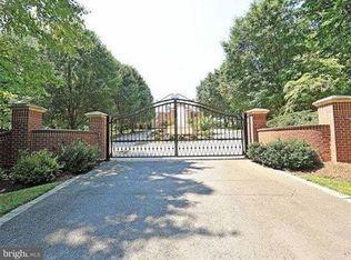 8537 Old Dominion Dr, Mc Lean, VA 22102