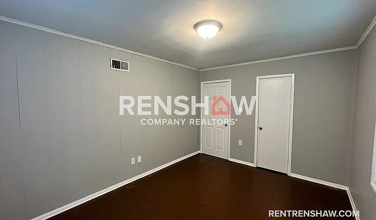 3761 University St — Photo 13