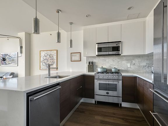 4th image of 11-35 45th Ave #4CD