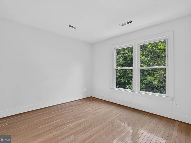5402 Ashcomb Ct — Photo 29