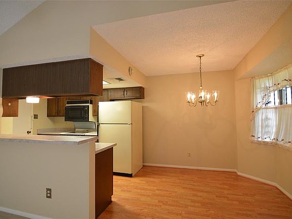 5th image of 13202 Winding Wood Dr