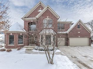 3577 Wetlands Dr, Elgin, IL 60124