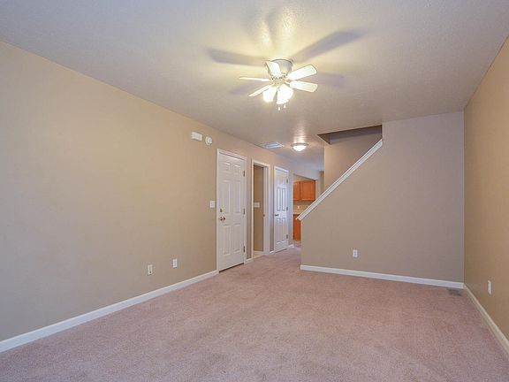 3rd image of 3903-3903 S Cramer Cir #3915