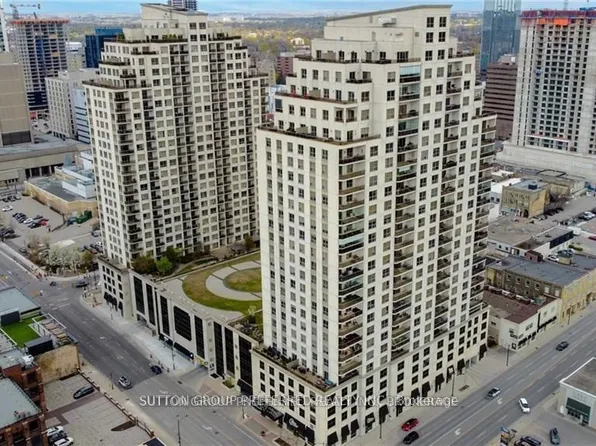 330 Ridout St N #2304, London, ON N6A 0A7