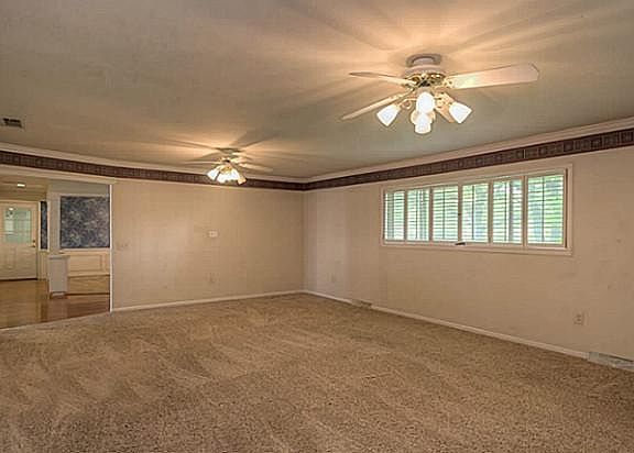 4th image of 110 Peninsula Ct
