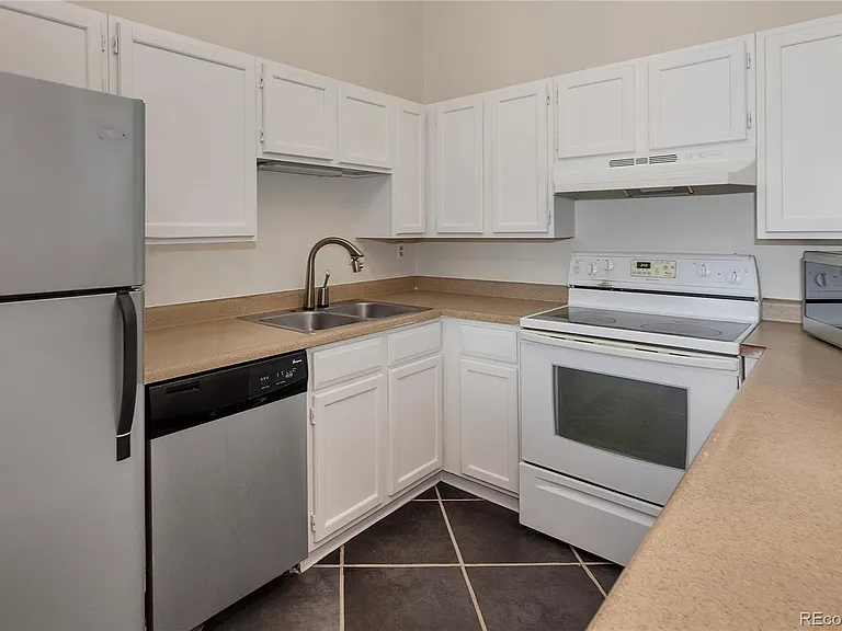 2280 S Oswego Way #305 — Photo 15