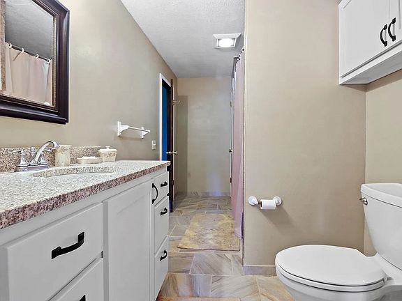 3rd image of 138 N Pardee St