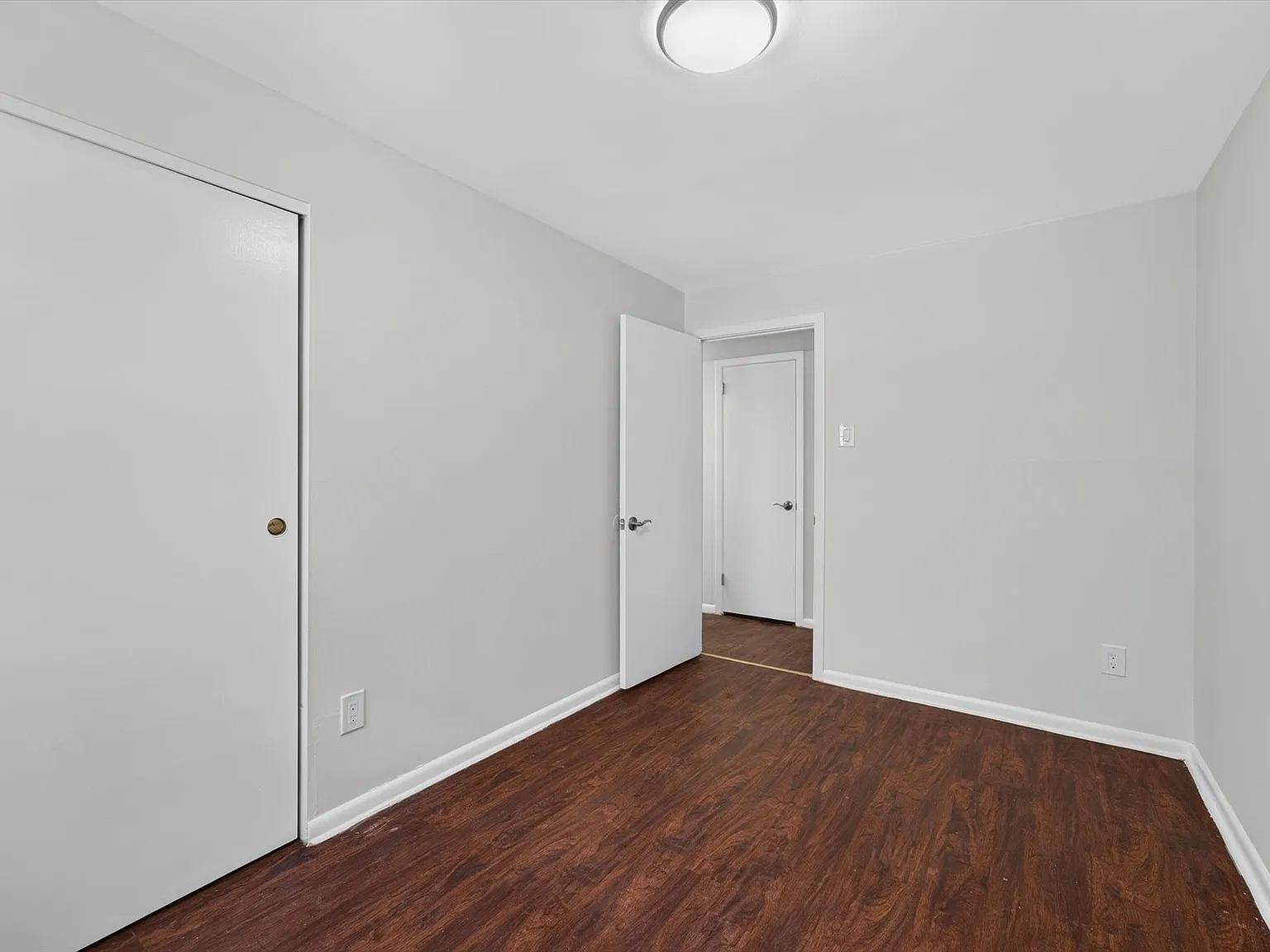 2 bed, 950 sqft, $1,650 — Photo 4