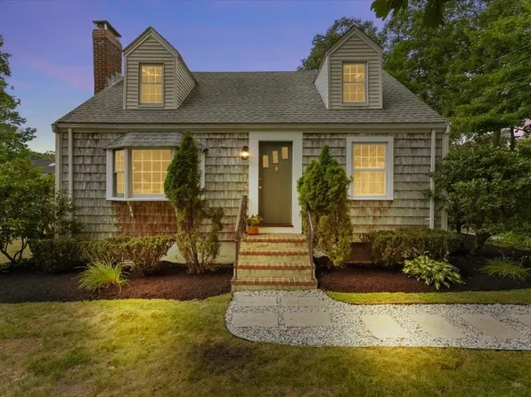 247 Union St, Norwood, MA 02062