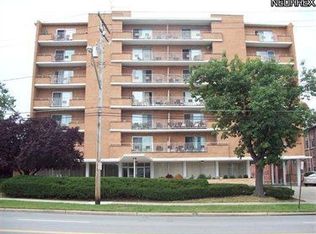 1480 Warren Rd APT 205, Lakewood, OH 44107