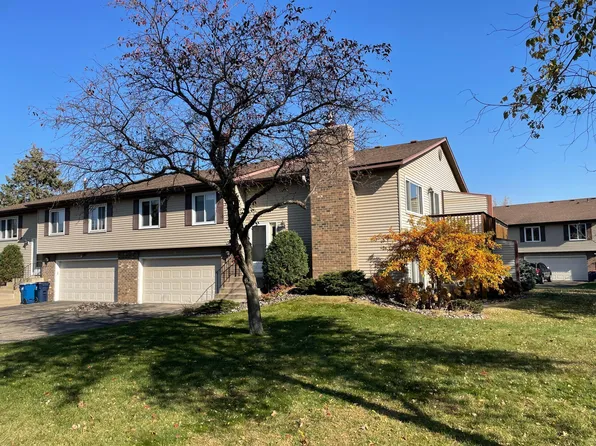10373 Balsam Ln, Eden Prairie, MN 55347
