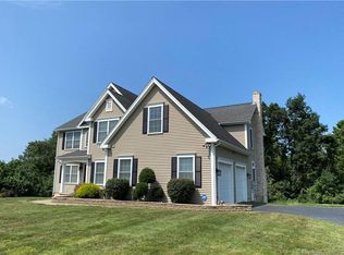 7 Amolia Farms Rd, Windsor, CT 06095