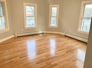 298 Riverside St #1, Lowell, MA 01854