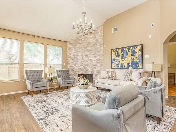 2nd image of 4815 Schiller Park Ln