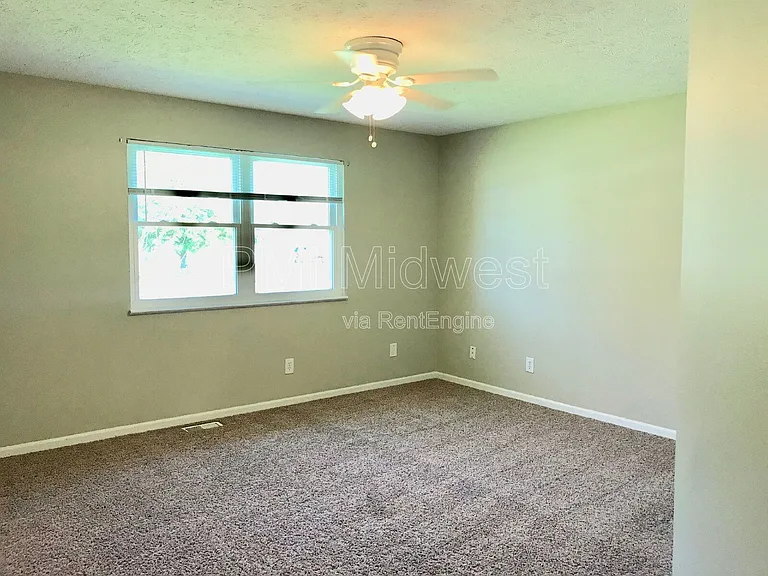 3215 Keystone Lakes Way — Photo 35