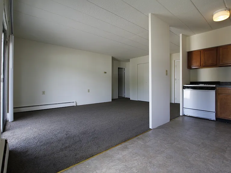 309 Apartments — Photo 34