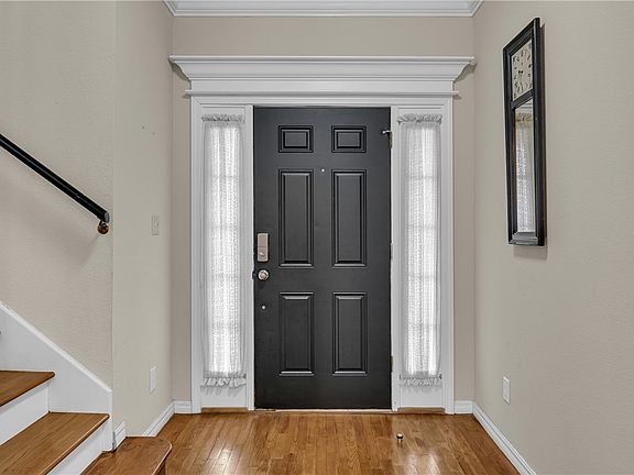 4th image of 407 Gray Ct