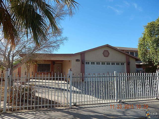 1st image of 133 Smoketree Dr