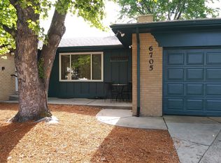 6705 S Penrose Ct, Centennial, CO 80122