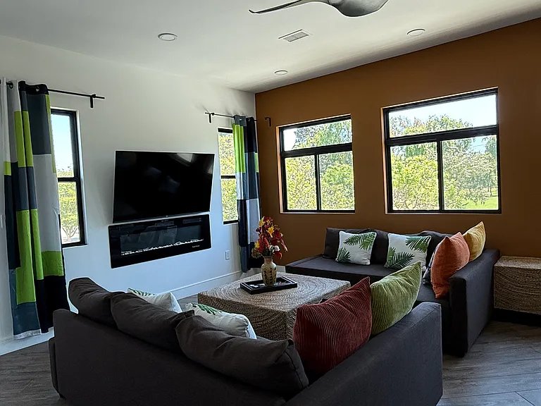 3273 Hedwig Rd — Photo 33
