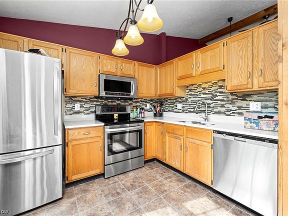 4th image of 857 Glenrock Dr