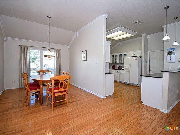 5th image of 3610 Oakridge Blvd