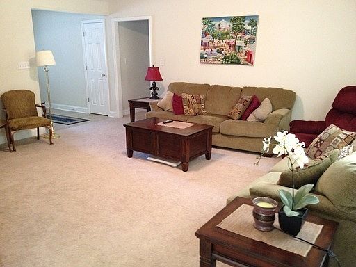 3rd image of 637 Marston Ln
