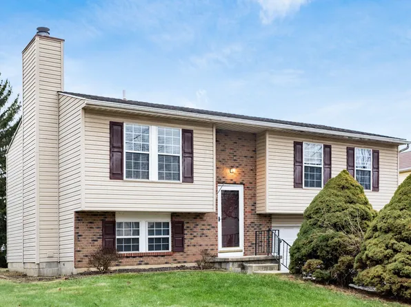 2237 Green Island Dr, Columbus, OH 43228