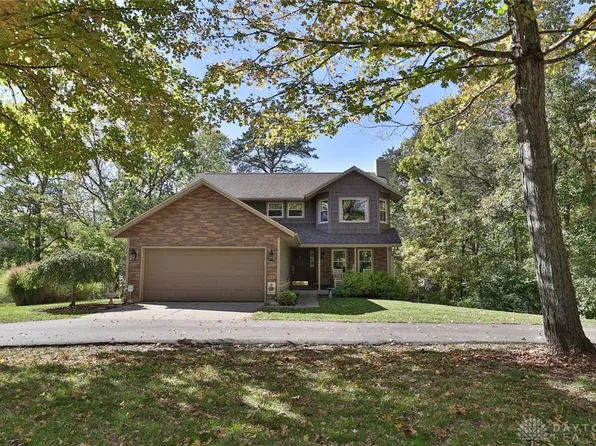 6045 Hursh Rd, Middletown, OH 45042
