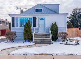 5831 W 89th St, Oak Lawn, IL 60453