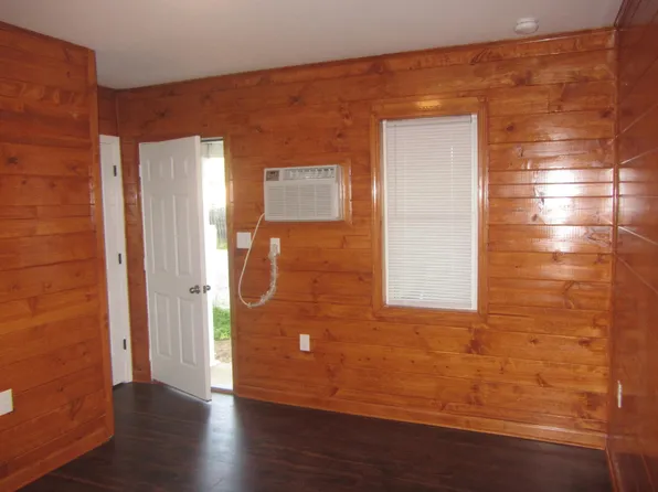 15091 Fort Campbell Blvd, Oak Grove, KY