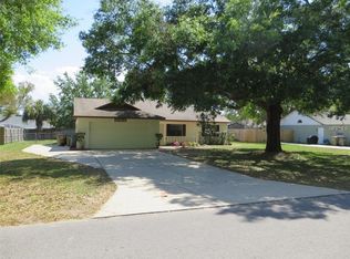 10304 Summit Square Dr, Leesburg, FL 34788
