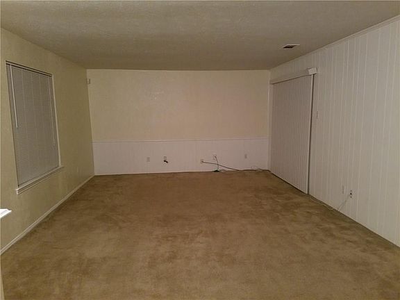 2nd image of 135 Shadybrook Dr