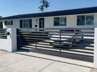 8841 SW 54th St, Miami, FL 33165