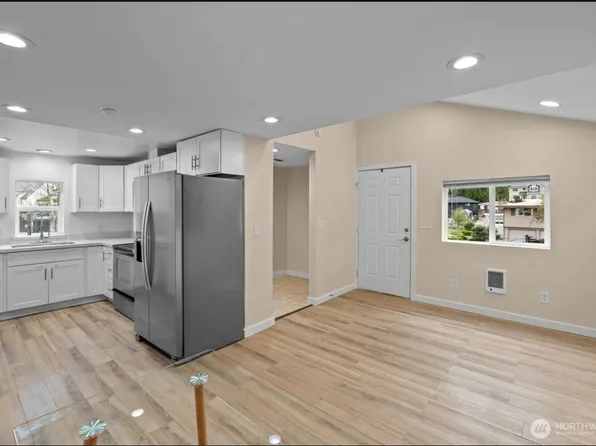 5904 S 149th St #A, Seattle, WA 98168