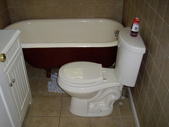 4th image of 1258 Parkway Dr