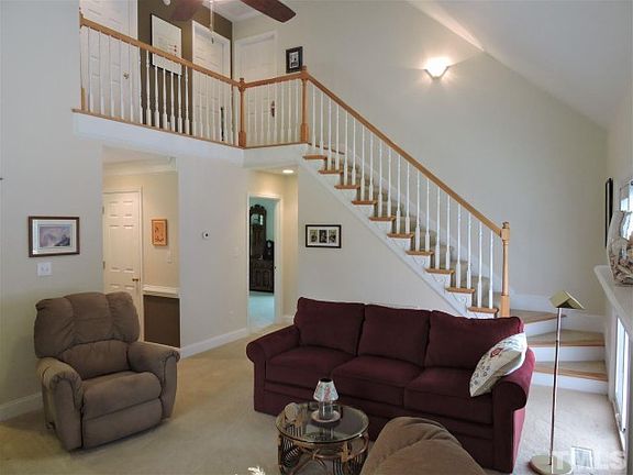 2nd image of 32 Blazing Star Ln
