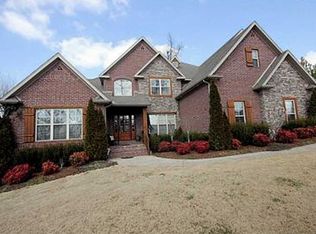 1781 Cannonbury Pl, Springdale, AR 72764