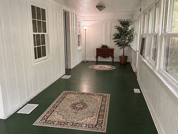 3rd image of 3821 Eagle Lake Dr