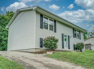 2102 Yeager Ave NE, Roanoke, VA
