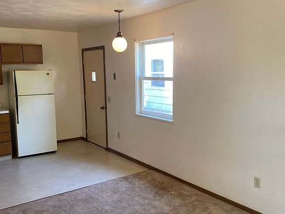 3rd image of 1305 Gardenette Dr #2