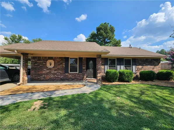 212 Eastgate Dr, Charleston, AR 72933