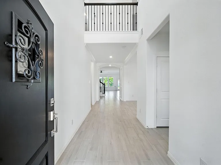 15011 Old Horseshoe Lake Dr — Photo 3