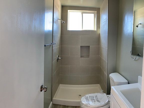 5th image of 447 2nd Ln