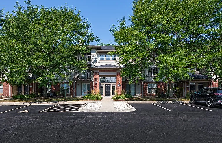 Woodlake Apartments — Photo 24