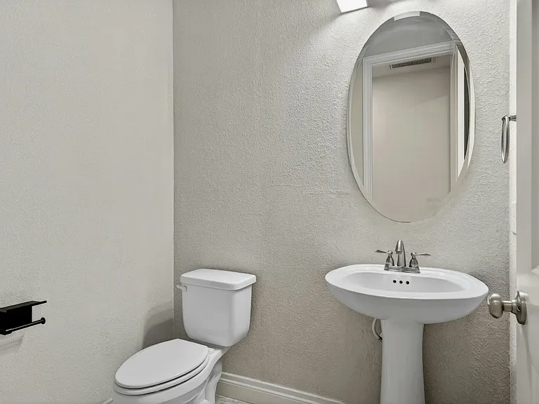 3311 Pleasant Hollow Ln — Photo 44