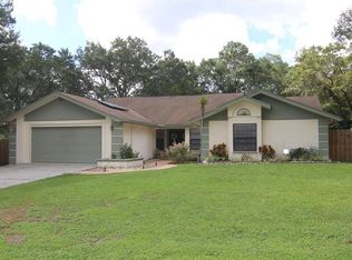 2544 Victarra Cir, Lutz, FL 33559