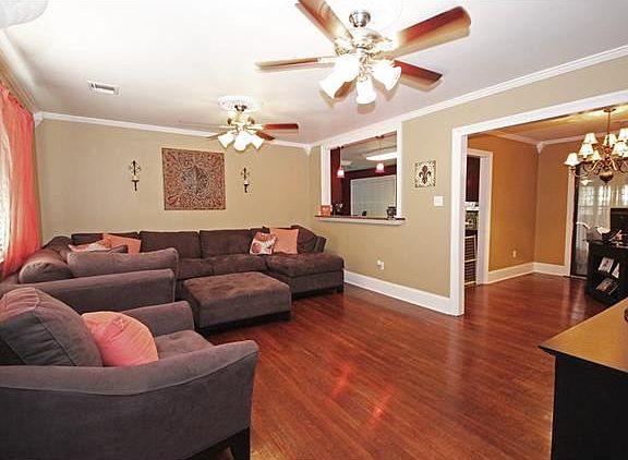 2nd image of 607 Olive Ave